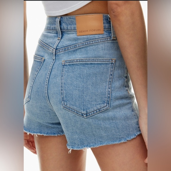 Denim Forum Blue High-Waisted the 50’s Arlo Shorts - Picture 1 of 11